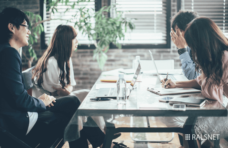 ラルズネットのインターンシップ・面接は、全て私服参加OKです！